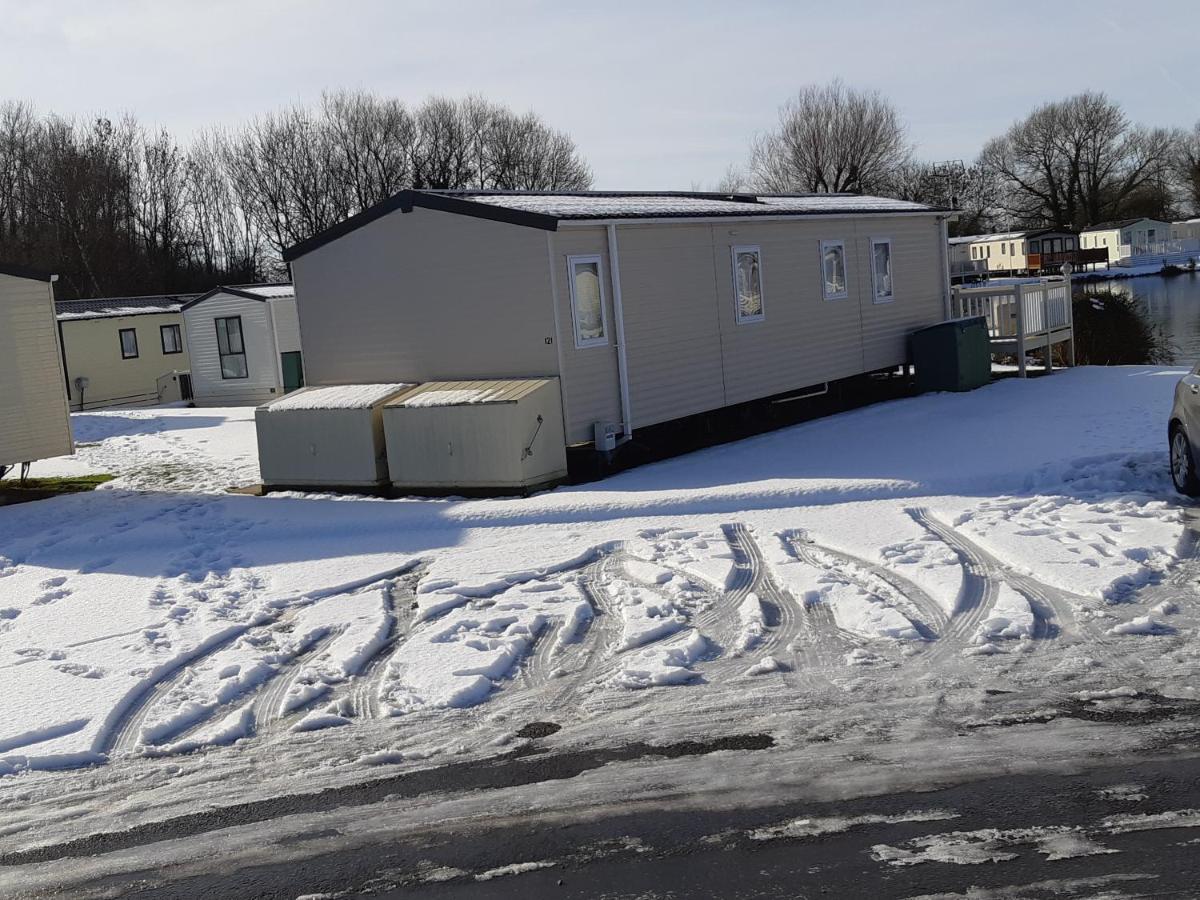 Caravan In The Cotswolds Villa Cirencester Esterno foto