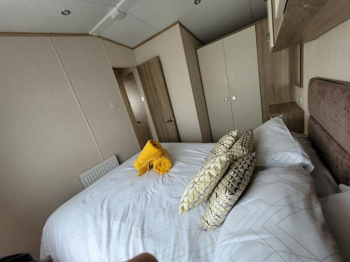Caravan In The Cotswolds Villa Cirencester Esterno foto