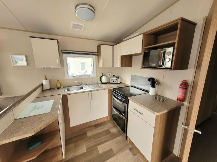 Caravan In The Cotswolds Villa Cirencester Esterno foto