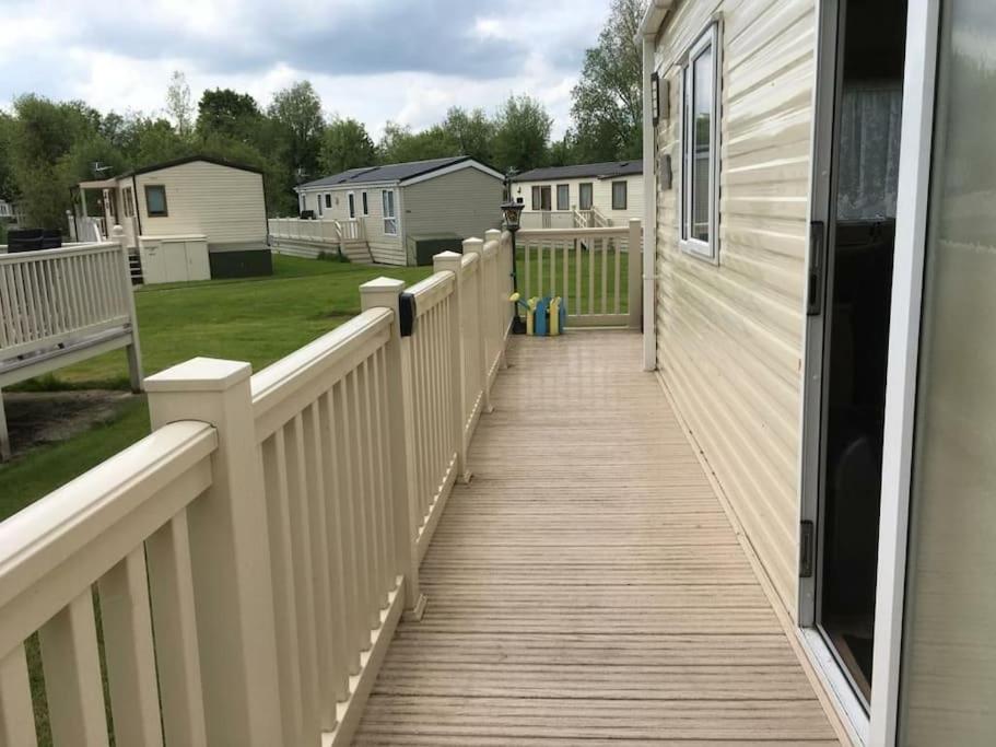 Caravan In The Cotswolds Villa Cirencester Esterno foto