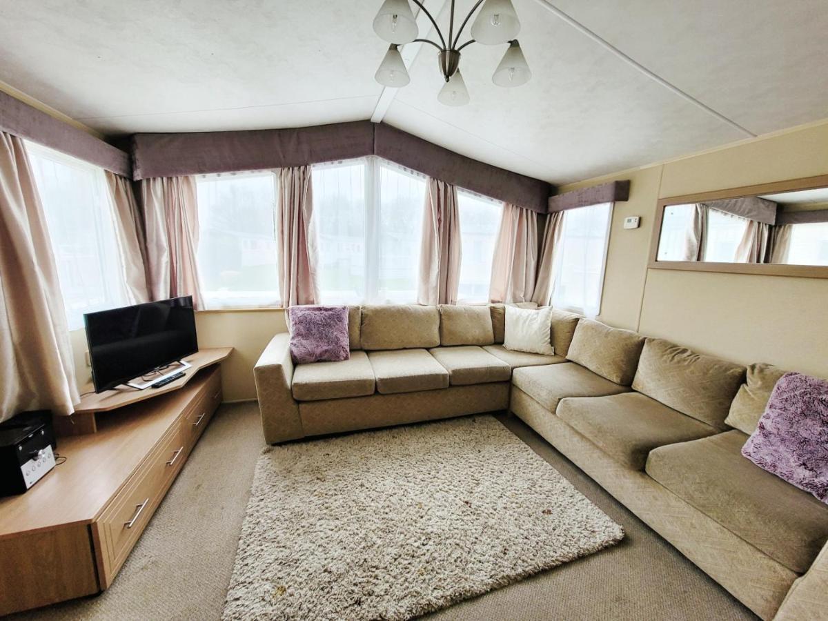 Caravan In The Cotswolds Villa Cirencester Esterno foto