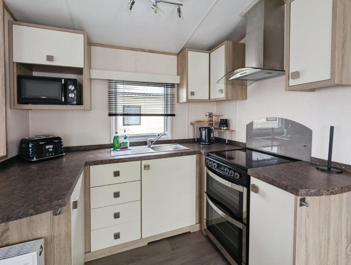 Caravan In The Cotswolds Villa Cirencester Esterno foto